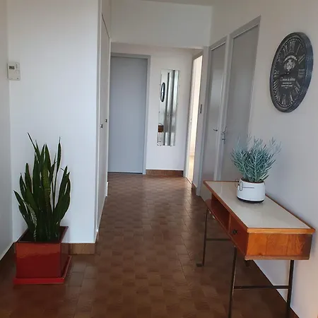 ' ' Oklm ' Maison Individuelle Avec Garage *