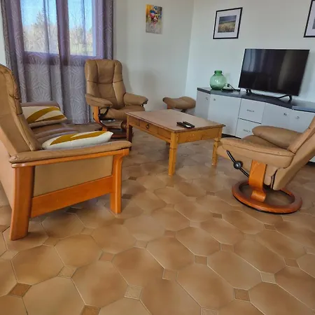 ' ' Oklm ' Maison Individuelle Avec Garage Feriehus Rieupeyroux (Aveyron)
